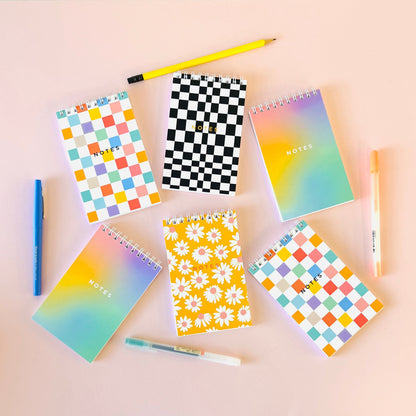 REPORTER NOTEBOOK - SUNNY DAISIES Blank Pages